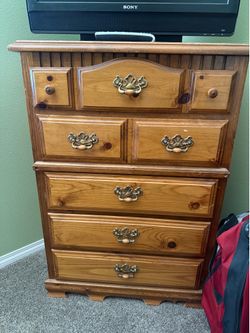 Solid Wood 6-Drawer Chest Dresser – Traditional Style