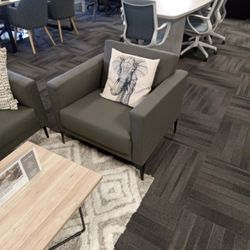 Lounge & Reception Chair