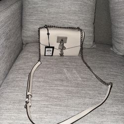 DKNY Ivory Pebbled Leather Lock Crossbody Bag – New 