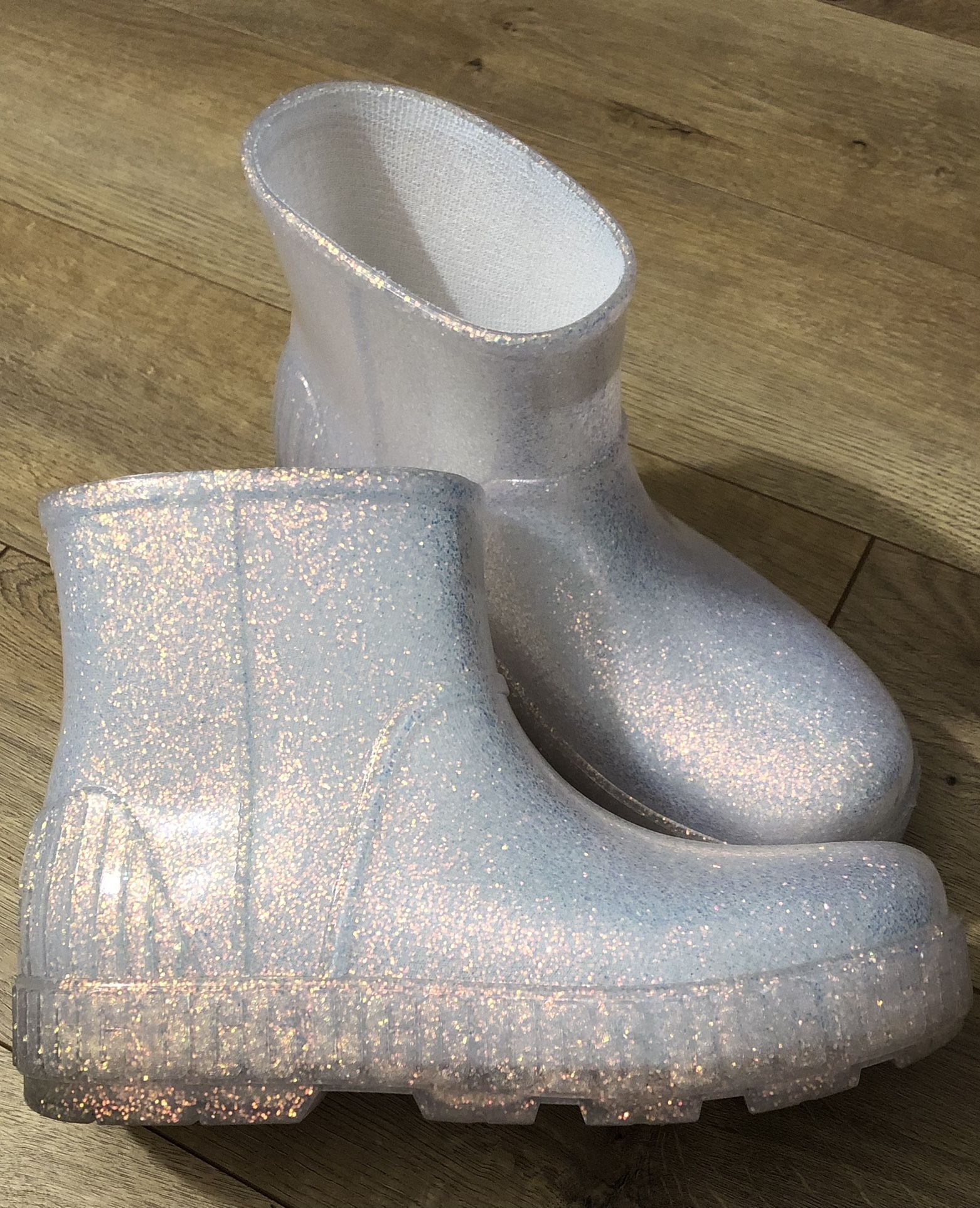 Ugg Rain Boots Size 8