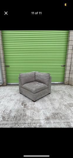 *Free Delivery* Gray Thomasville Costco Corner Chair Seat