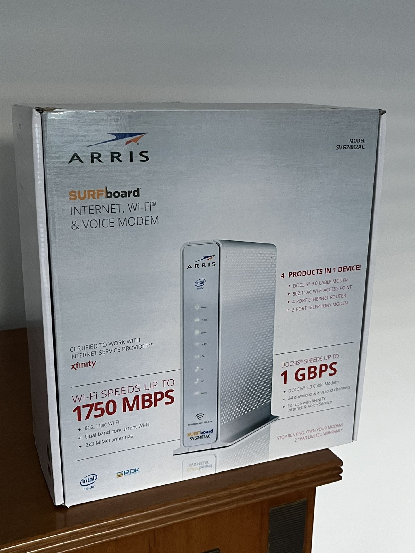 Arris Surfboard Internet WiFi Modem SVG2482AC