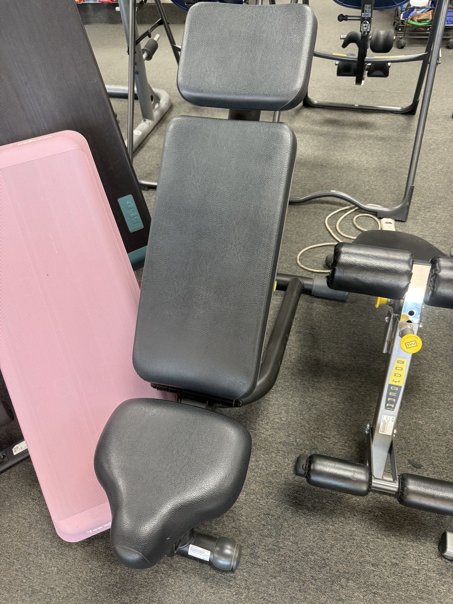 Technogym high end heavy duty fid weight bench