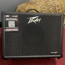 New Peavey Vyper X1 Guitar Amp 