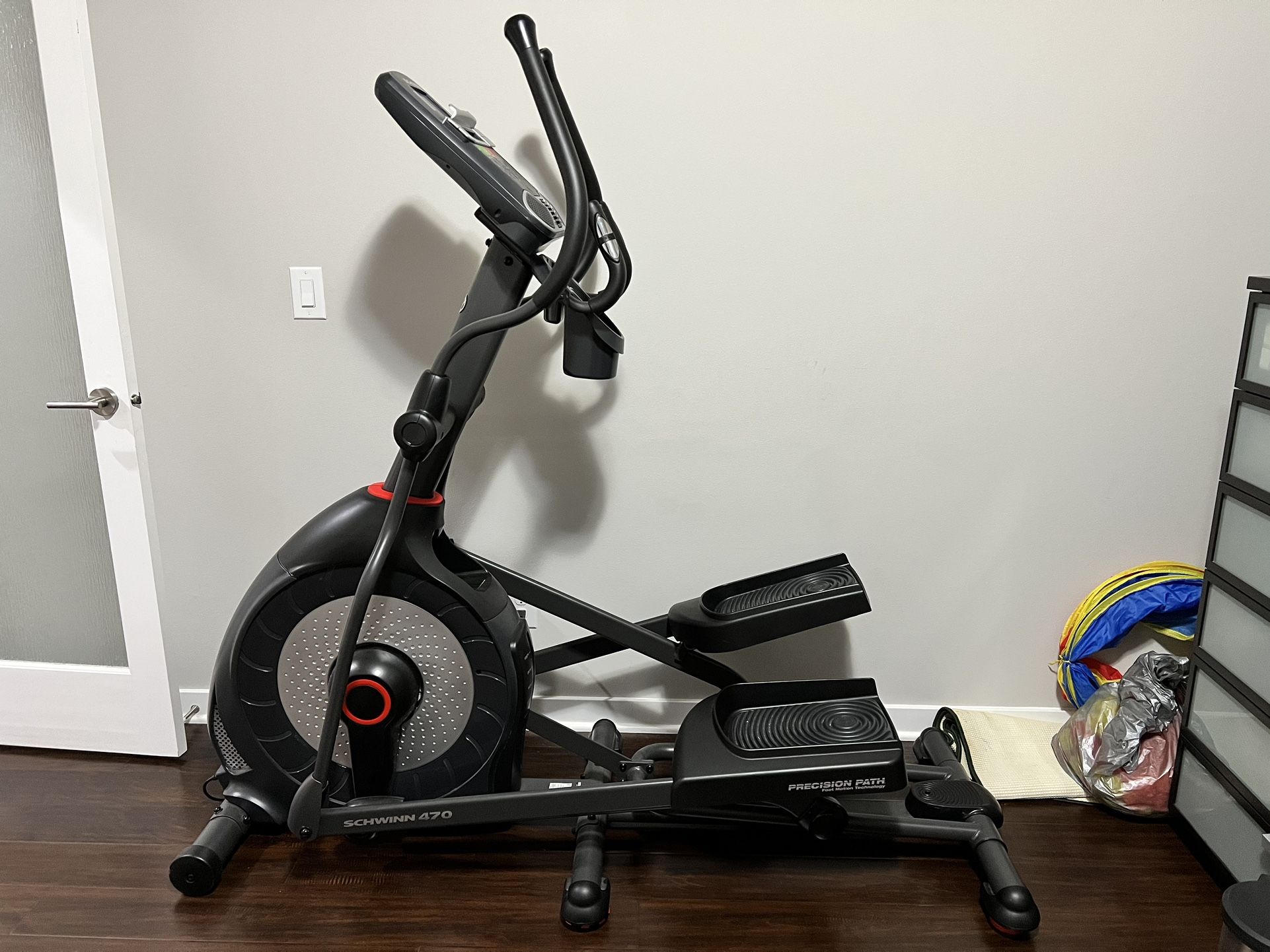 Schwinn Fitness 470 Elliptical