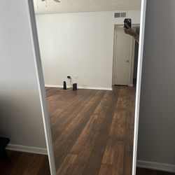Ikea mirror & 32 in tv