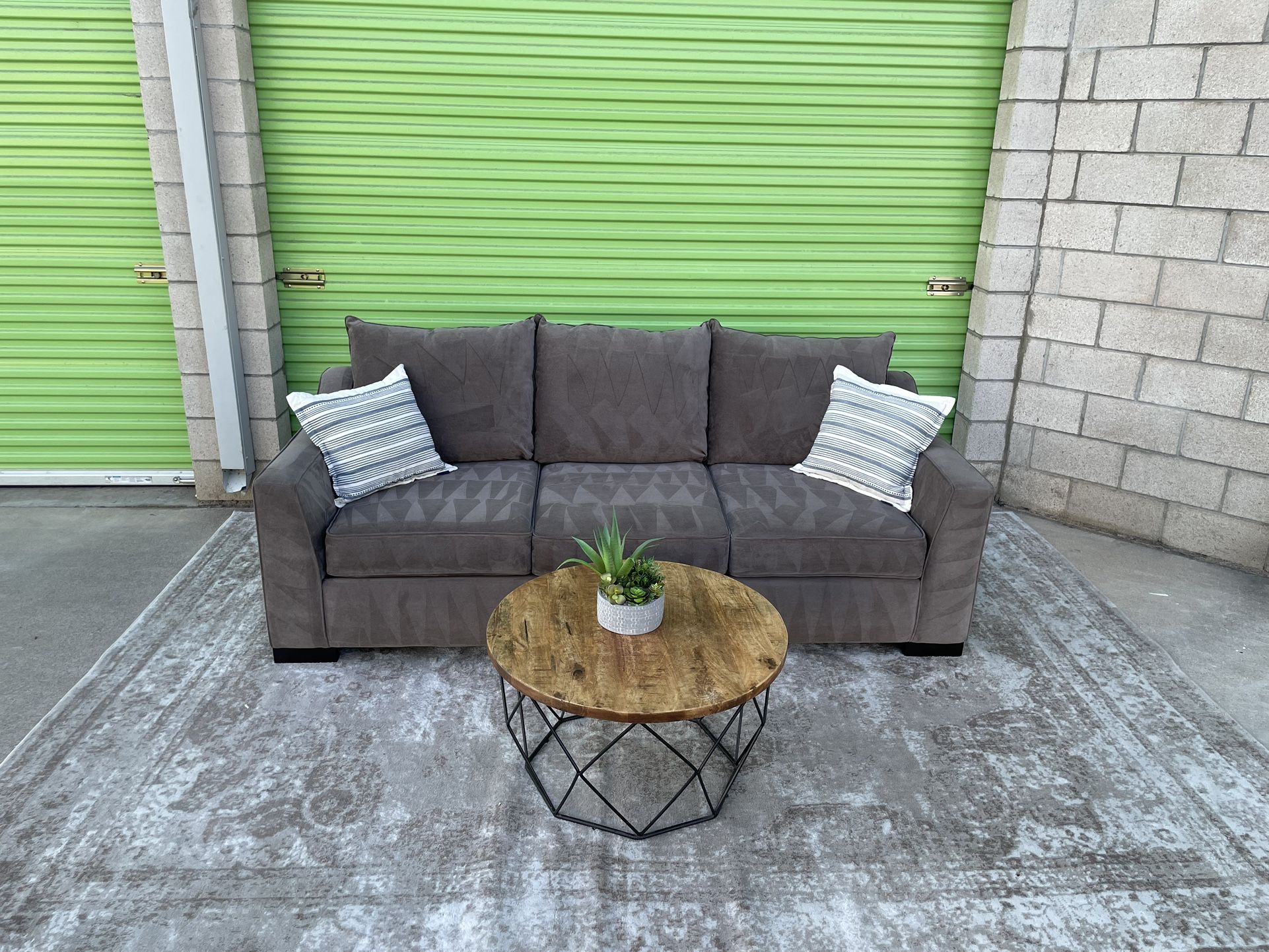 *Free Delivery* Living Spaces Couch Sofa 3 Seater