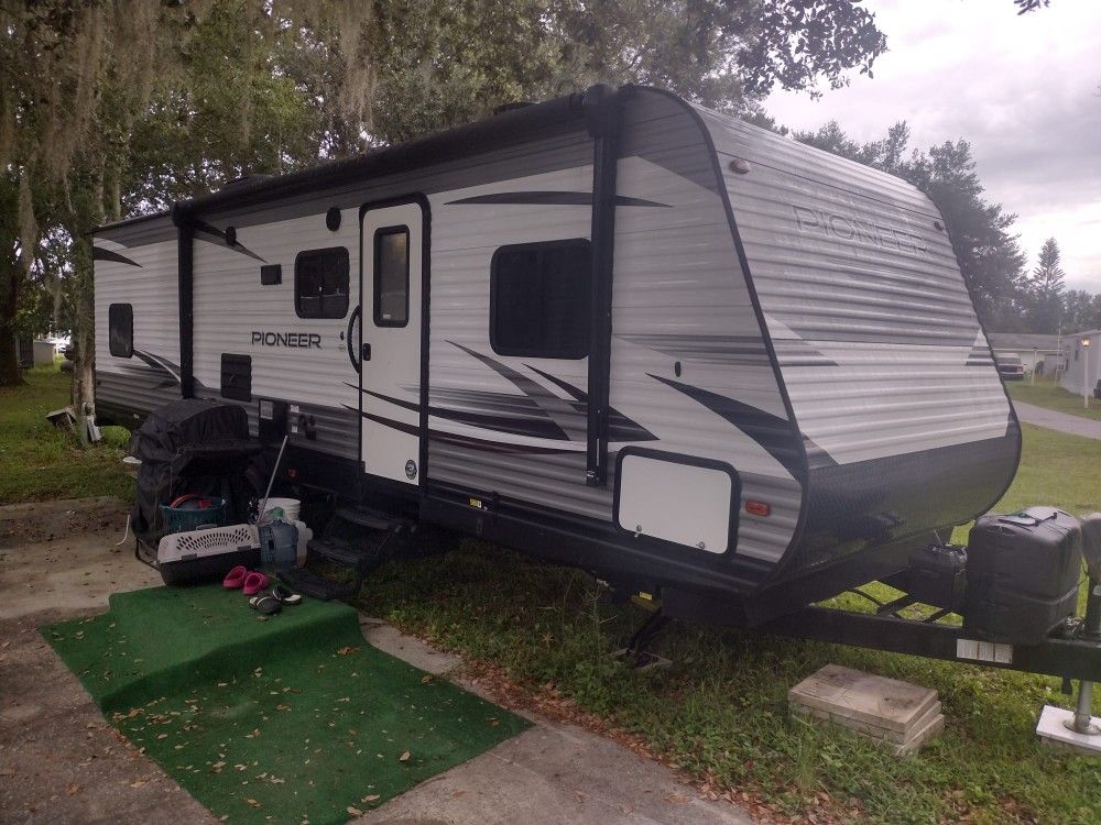 RV Pioner 2019