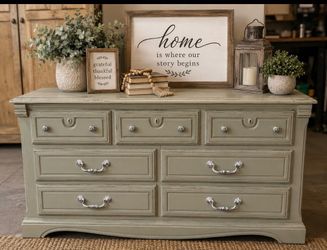 Farmhouse dresser