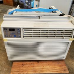  GE AC Unit - Beat the Heat