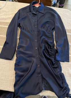 https://offerup.com/redirect/?o=Si5JTkc= Black Sheath Dress with Ruched Asymmetrical Design