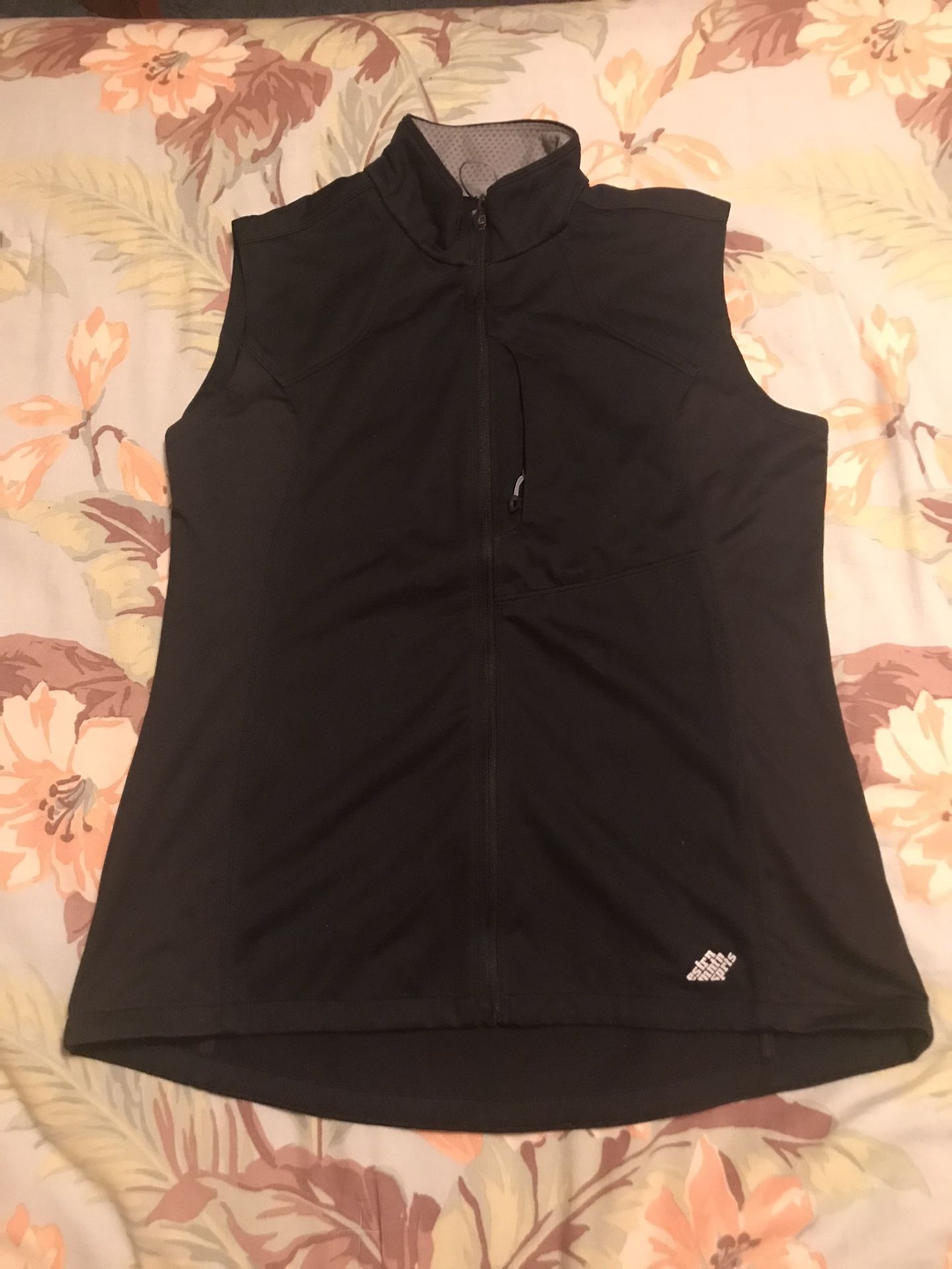 Women’s Eastern Mountain Sports Vest - Medium