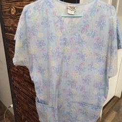 Woman's Scrub Size Medium 