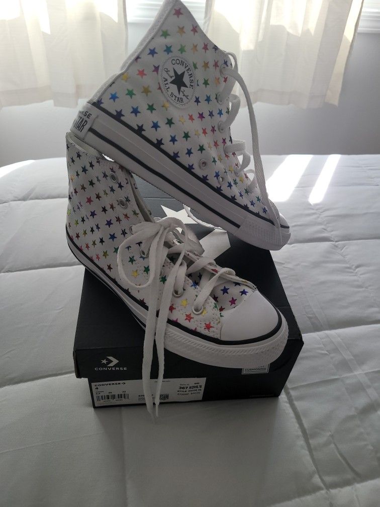 New Converse White With Stars 
