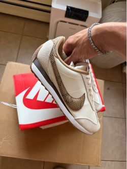Nike Pacific Premium “Light Orewood Brown” Size 8.5W/7M