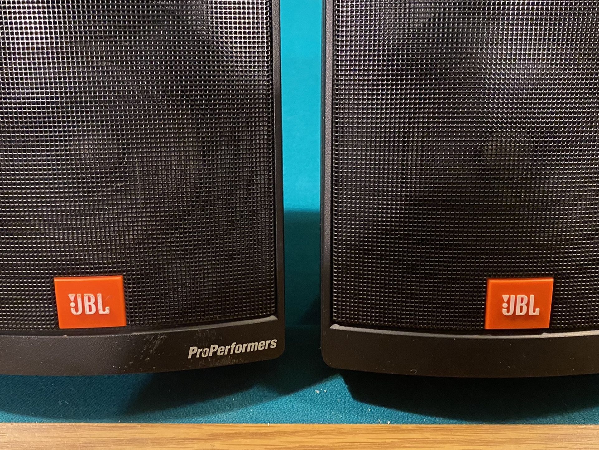 JBL Pro Performers Model J225 Speakers