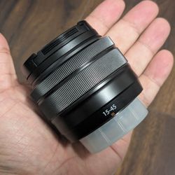 Fujifilm XC 15-45mm f/3.5-5.6 OIS PZ Lens in EXCELLENT condition