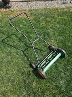 Push Mower by Scotts 20in.