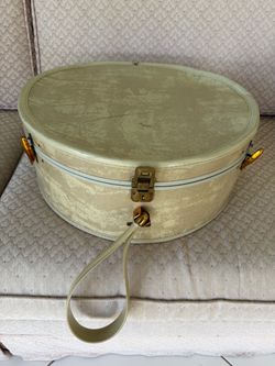 Vintage Samsonite Style 4520 Hat Box Cream Marbled