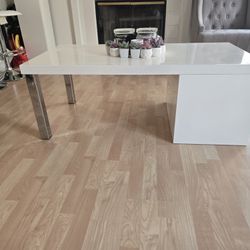 Coffee Table With Silver Legs And Storage 