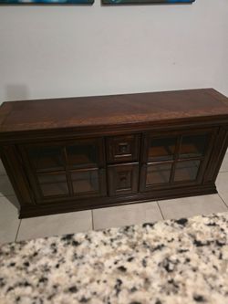 Wooden console. In excellent condition