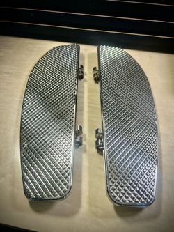 Driver/Passenger Footpegs Floorboards for Harley Touring Road King/Street Glide/Road Glide/Electra Glide, Sportster 883 XL, Dyna, Softail Fat Bob/Stre
