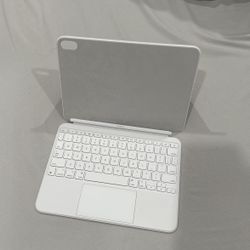 iPad (10th Gen) Magic Folio Keyboard 
