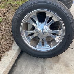 1 Used Tire Toyo Brand