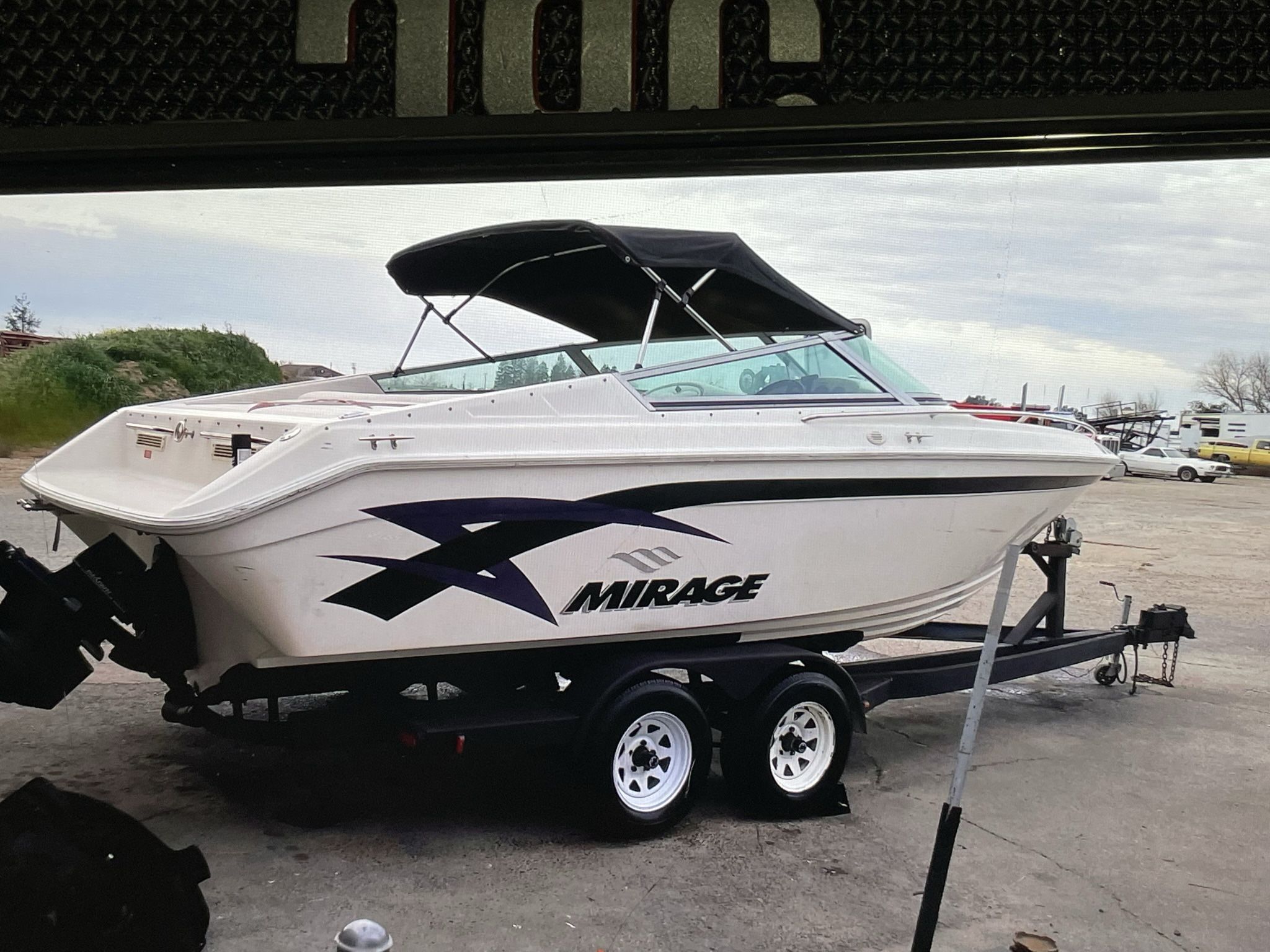 1997 Mirage Boat