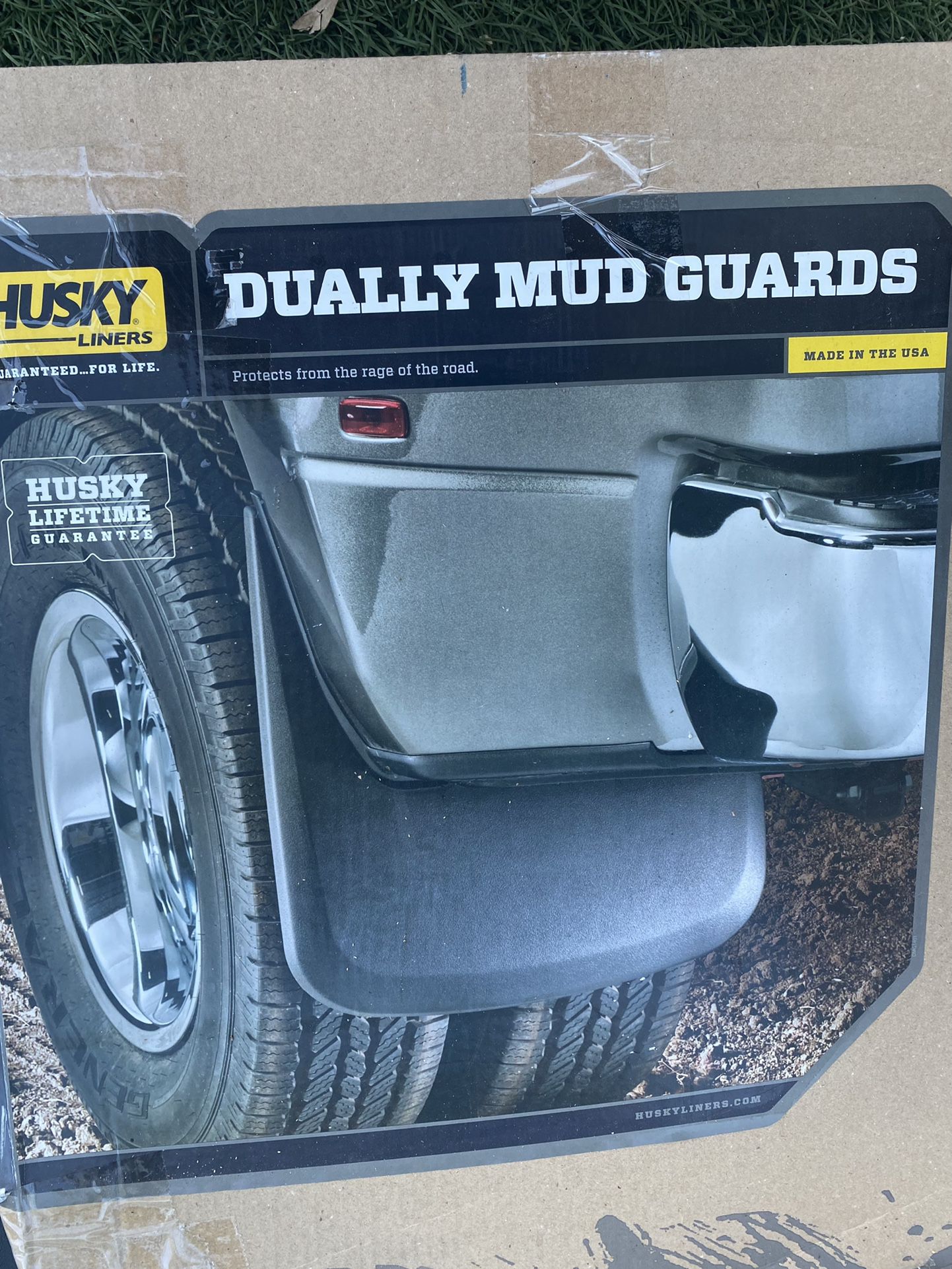 Husky Dusky Mud Guards For 2007 - 2014 Chevrolet/GMC Silverado/Sierra HD Series Dually