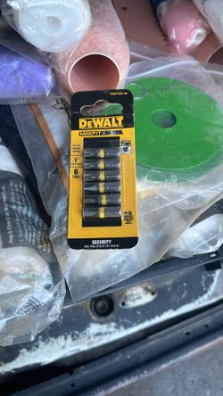 1 Dewalt And 14 Smooth Surfaces New 