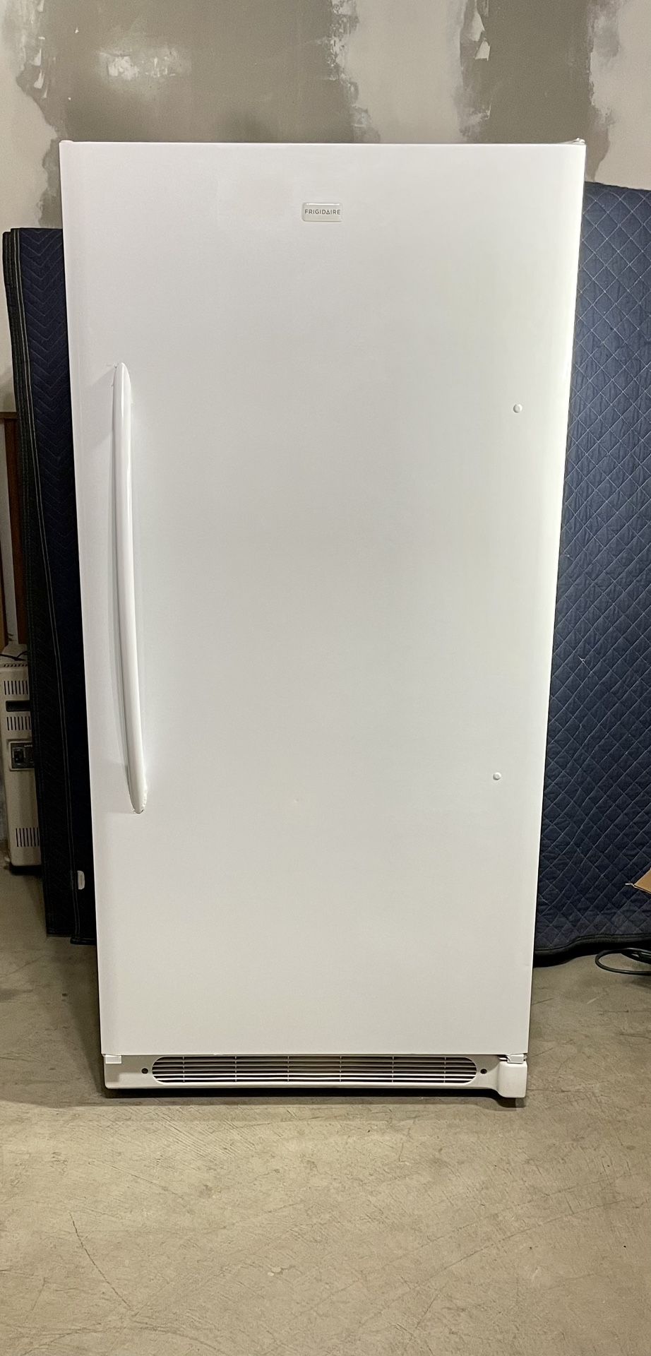 Frigidaire Frost Free Upright Freezer 