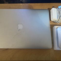 MacBook Pro (15-inch, Mid 2015) w/ Apple Mouse