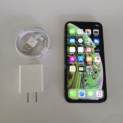 Apple iPhone Xs Max - UNLOCKED - Like New