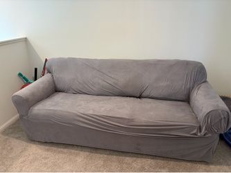 Pull out couch with cover