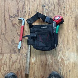 Husky Tool Pouch with Tools