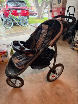 Graco jogging stroller