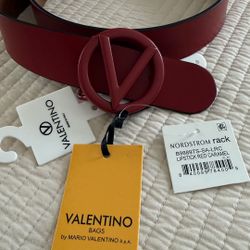 BEAUTIFUL LEATHER RED VALENTINO BELT