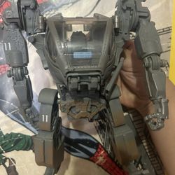 McFarlane Avatar Amp Suit