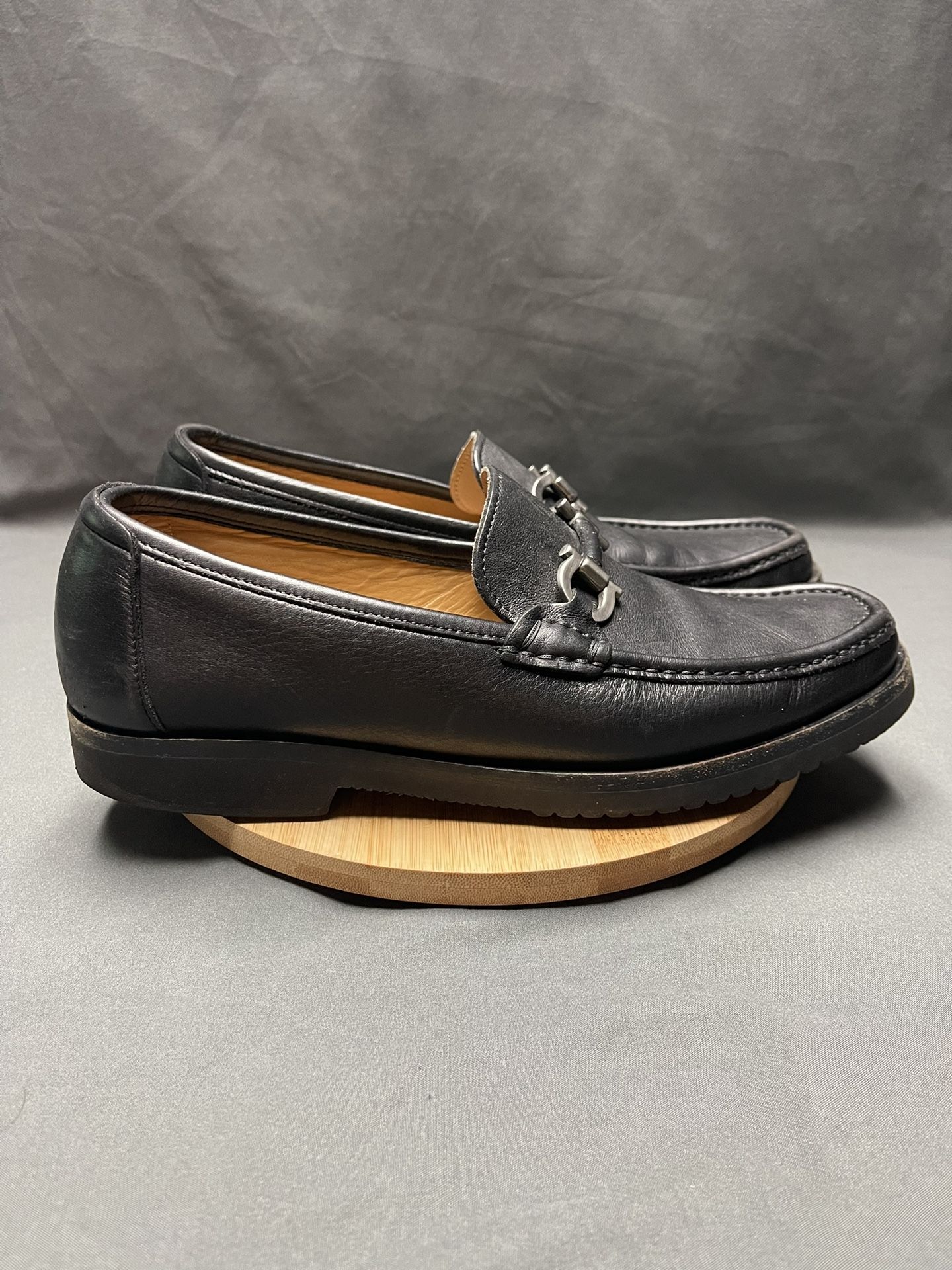 Men’s Salvatore Ferragamo Black Loafer Gumlite Vibram Soles - Size 7