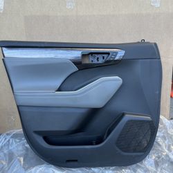 2020-2022 Toyota Highlander Door Panel