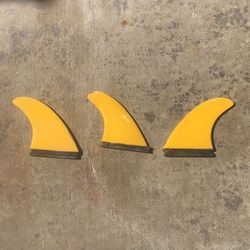 FUTURES YU THRUSTER SURFBOARD FINS - MEDIUM