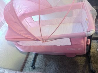 Ingenuity Pink Baby Bassinet with Canopy