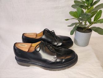 VINTAGE DR MARTENS 1461 SHINNY OXFORDS MAN UK 10/ US 11 MEDE IN ENGLAND
