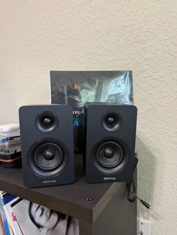 Brand New Sanyun Bookshelf Speakers Pair