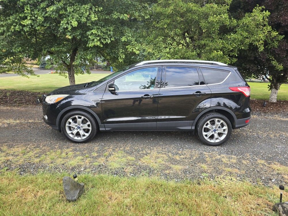 2014 Ford Escape Titani