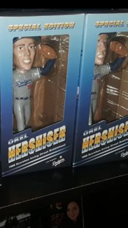 Looking for Many Machado or Justin Turner