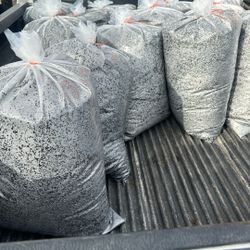 Hot Soil For Flowers And Plants $10 Firm Price