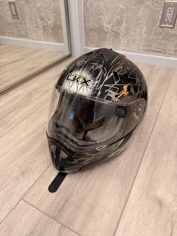 Motorcycle helmet