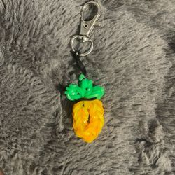 Pineapple 🍍 Keychain